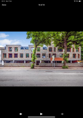 The Duplex at Sophia Mews with free parking